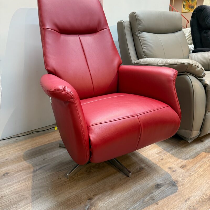 Alternative view of Relax Robby PU Rood (Toonzaalmodel)