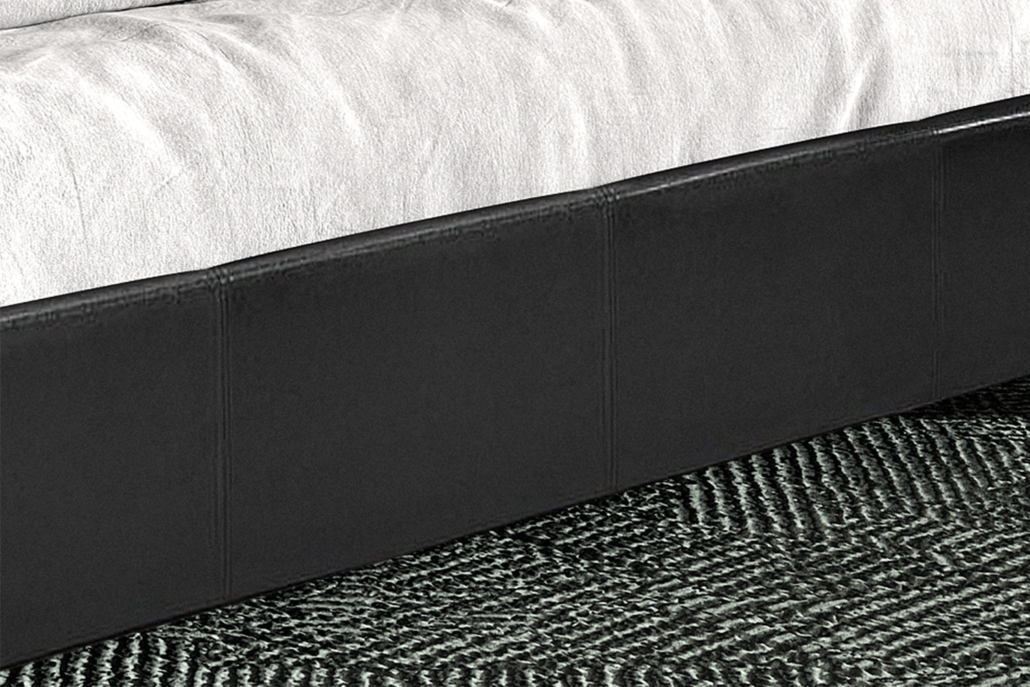 Image 5 for Bed Roma 160x200 met lattenbodem PU Zwart