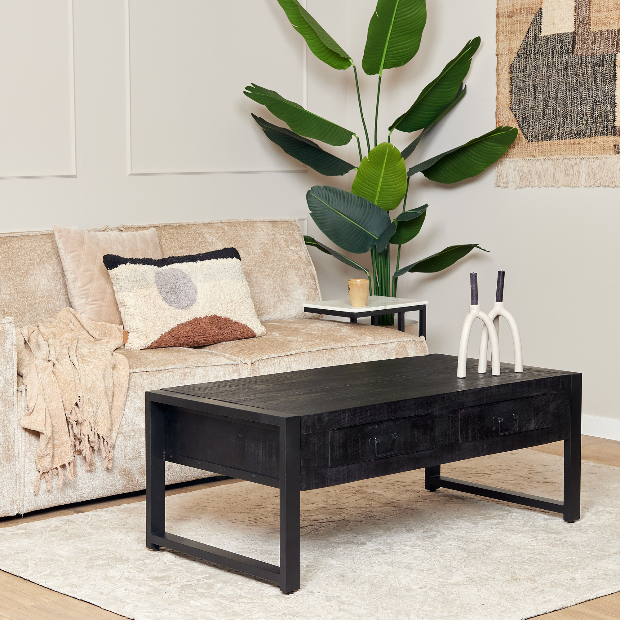 Salontafel Boaz met twee lades Zwart Mangohout 120 cm - Image 1