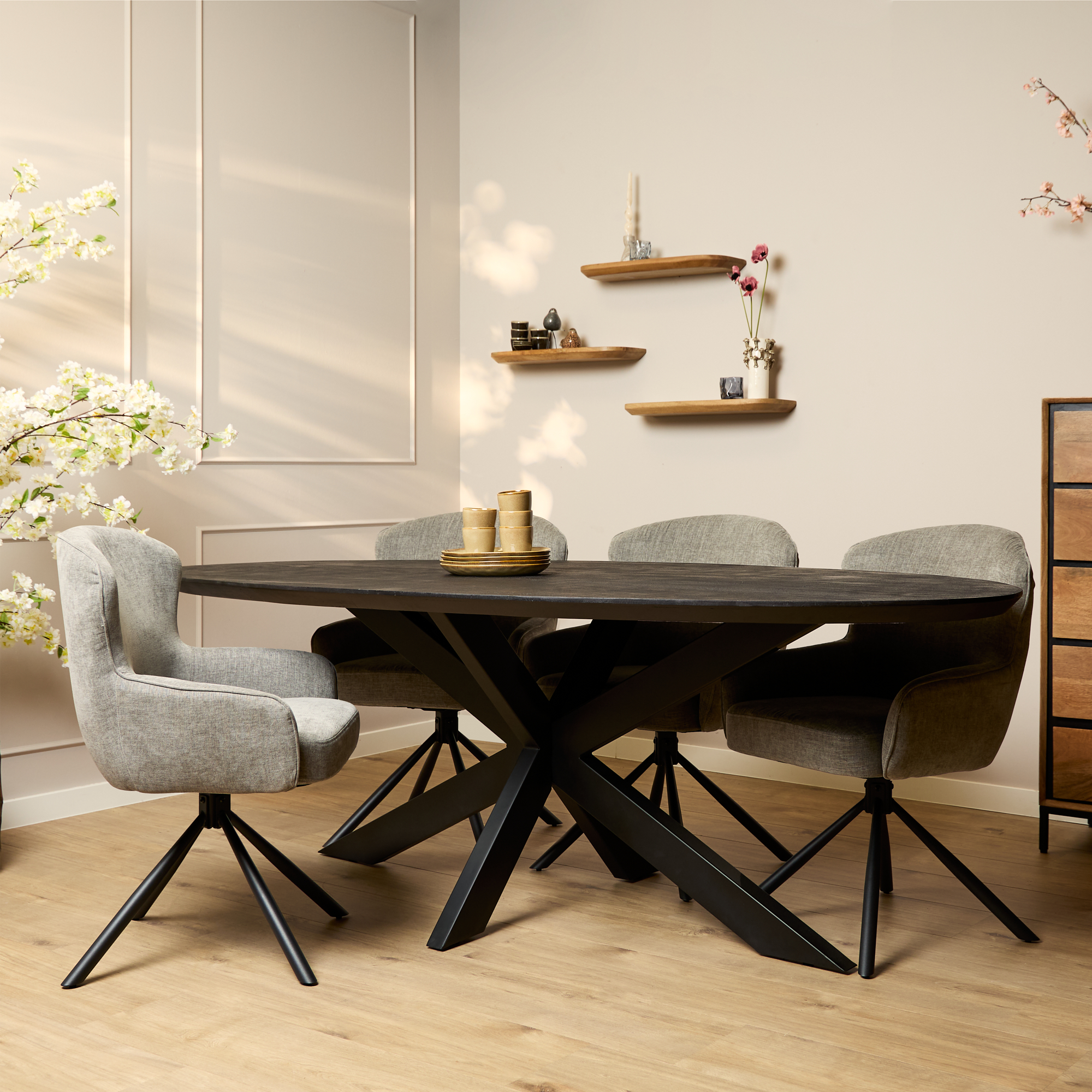 STF-1511_0 Ovale eettafel Brandy Zwart Mangohout 210 cm - Image 1