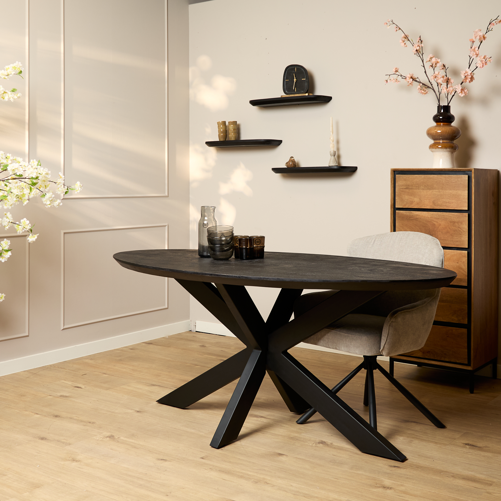 Ovale eettafel Brandy Zwart Mangohout 160 cm - Image 16