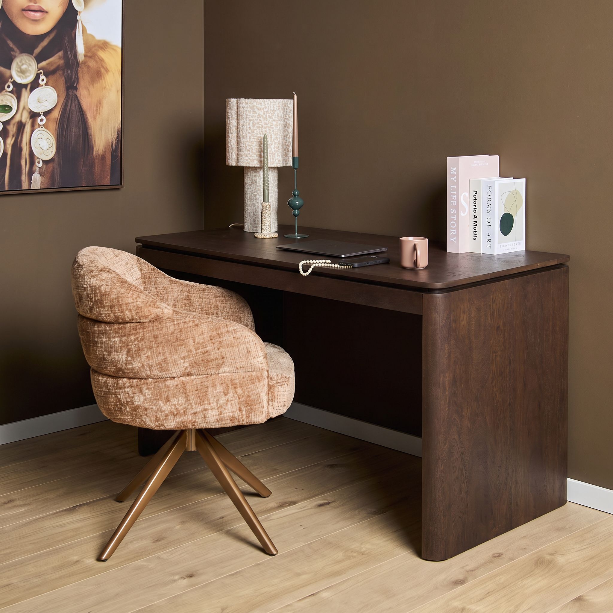 Bureau Dallas Bruin Mangohout 130 cm - Image 1